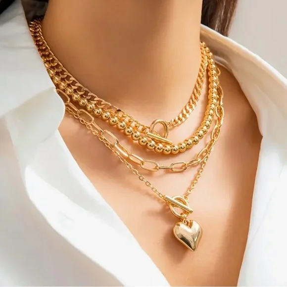 Gold Layered Heart Pendant Necklace - Picture 2 of 5